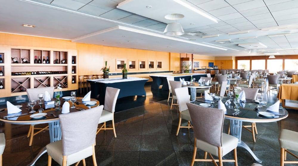Hotel Senac Ilha Do Boi Витория Экстерьер фото The restaurant at the 19th hole