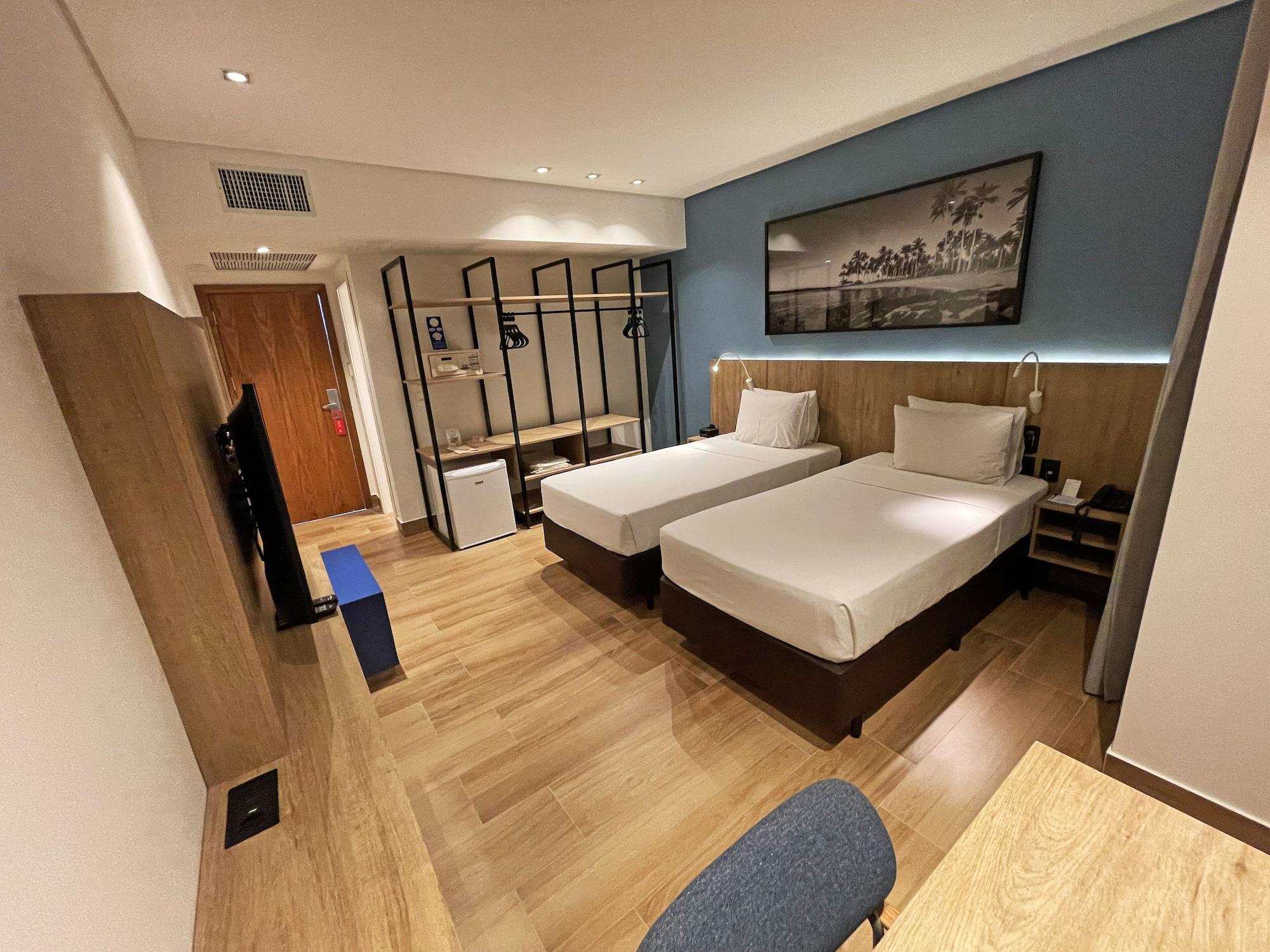 Hotel Senac Ilha Do Boi Витория Экстерьер фото A room at the hotel