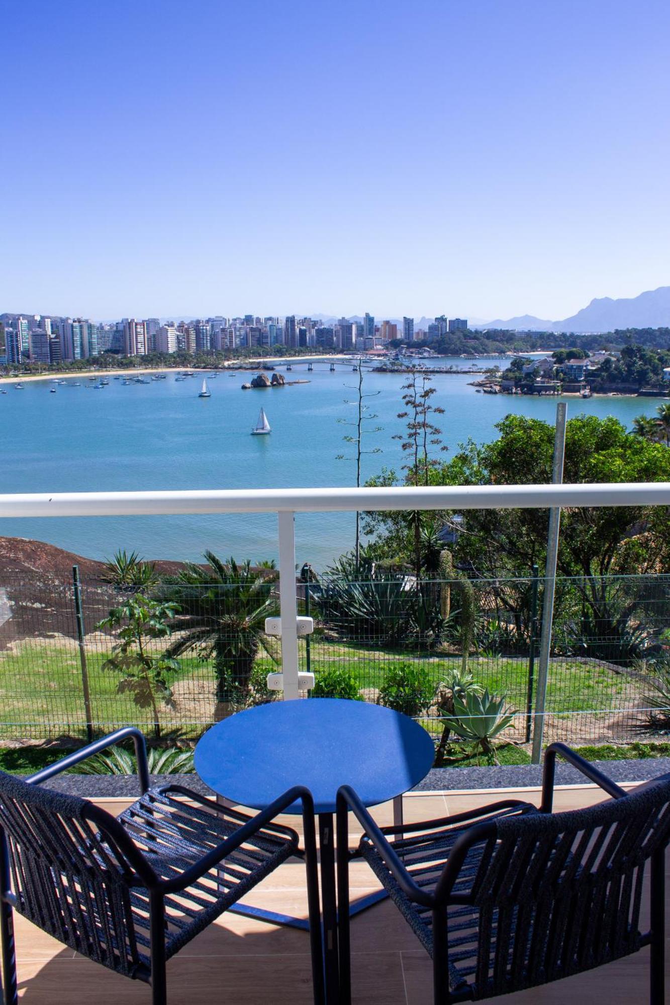 Hotel Senac Ilha Do Boi Витория Экстерьер фото View of the bay from the hotel