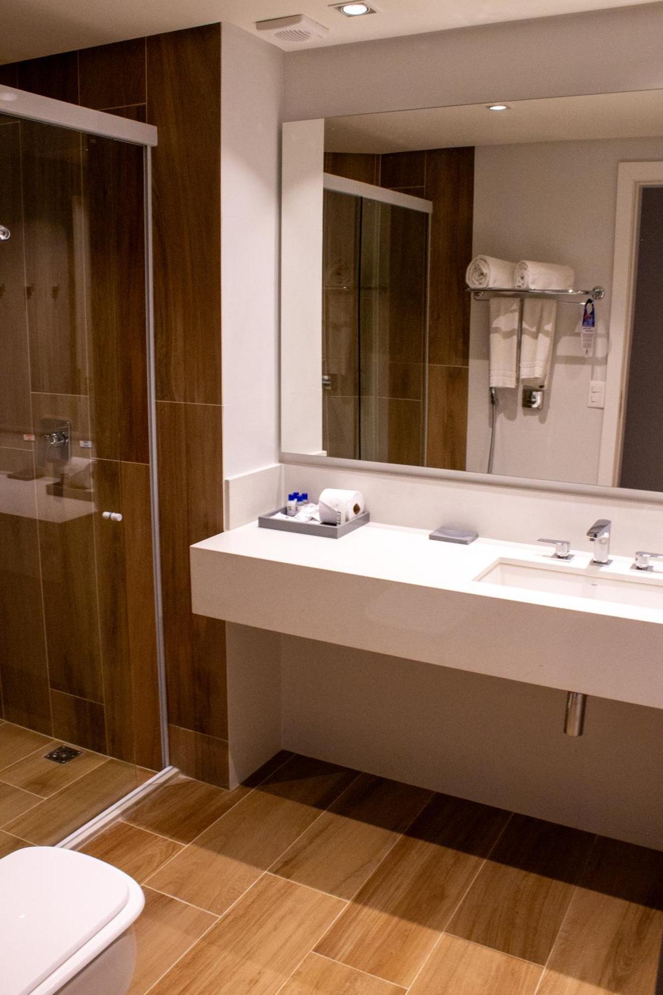 Hotel Senac Ilha Do Boi Витория Экстерьер фото Bathroom